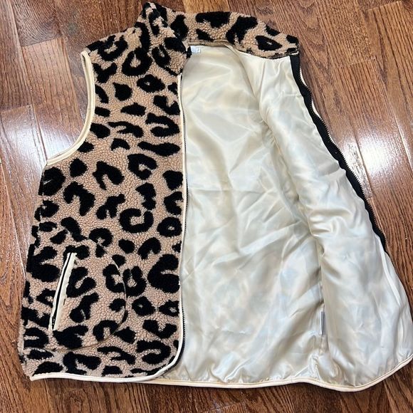 MISSLOOK High Neck Vest - Picture 3 of 7